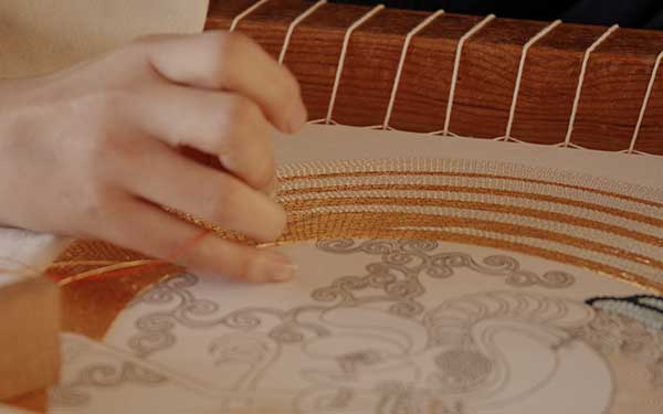日本刺繍〜小関さん